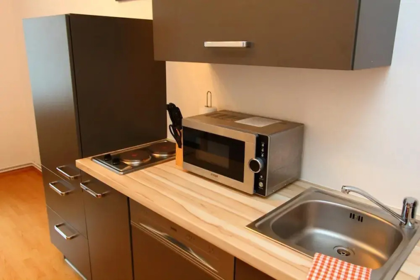 CheckVienna – Apartment Reumannplatz — забронировать отель в вене