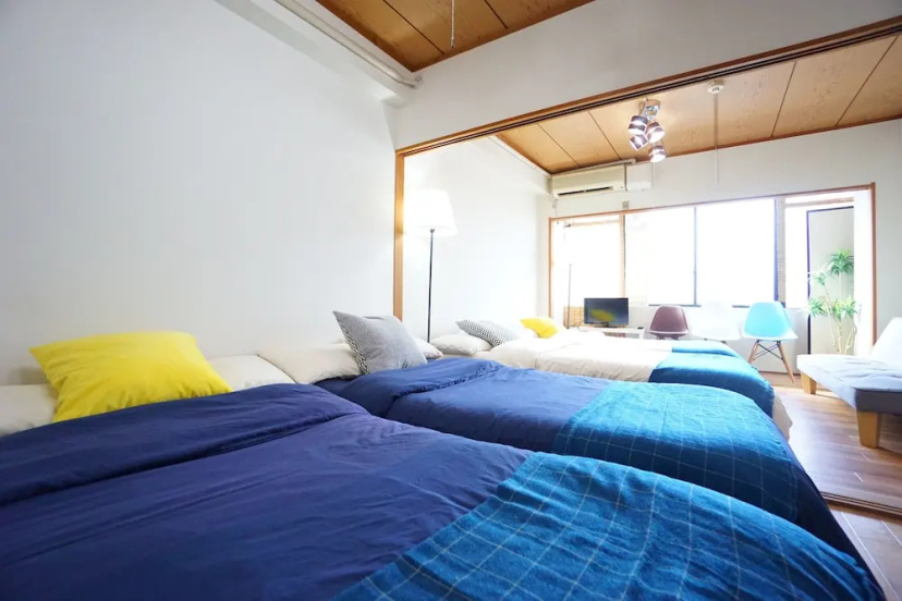 Terry's Apartment Namba South II H06P — отель с удобствами в Осаке