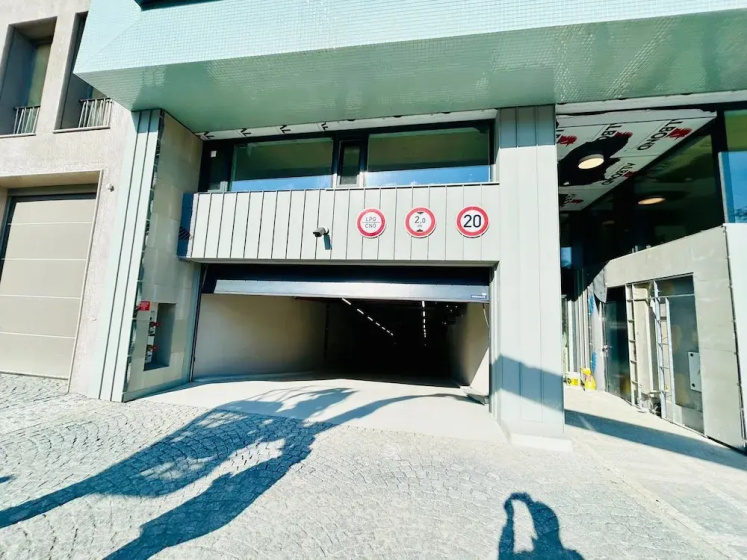 New Luxury Apartmen Metro Station — отзывы гостей и цены