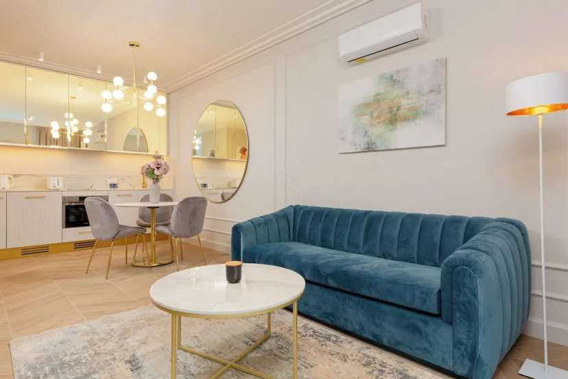 Mennica Residence by Renters Prestige — отель с удобствами в Варшаве