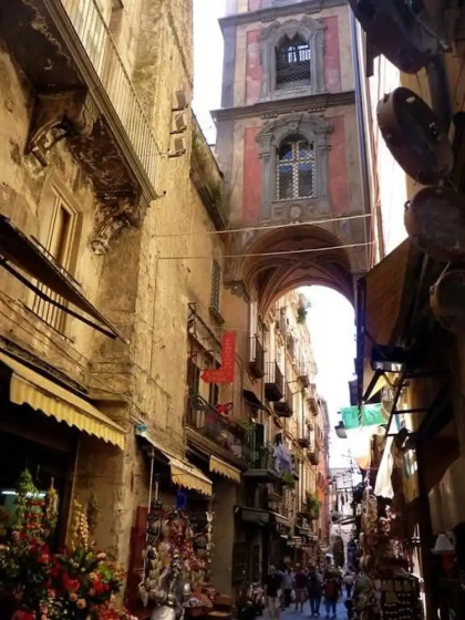 Apartment With 2 Bedrooms In Napoli With Wifi 100 Km From The Beach — отель с удобствами в Неаполе