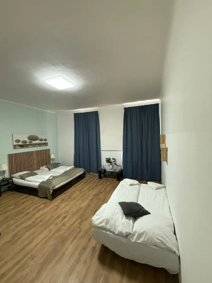 Цены на Stylish 2BR Apartment Westbahnhof Area в вене