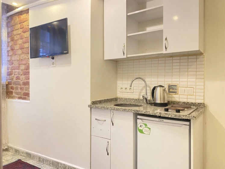 Centrally Located Studio Apartment in Beyoglu — отель в Стамбуле, Турция