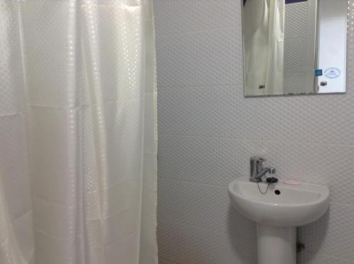 Guest house u Lili — забронировать отель в Гагра