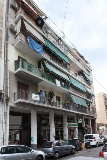 Athens Central Explorer Nest 1 Bd Apt — отель с удобствами в Афины