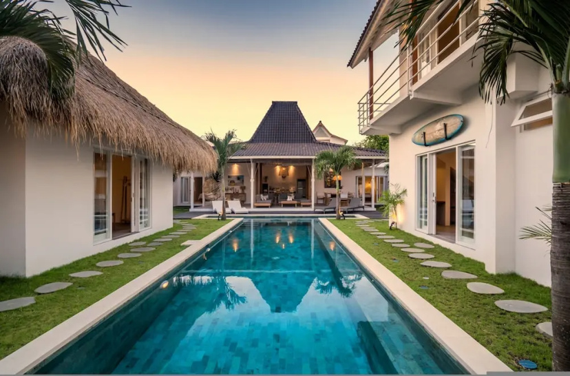 Villa Makena by Alfred in Bali - Stunning Tropical 6BD Villa Near the Beach 2 — отель в Кута, Индонезия