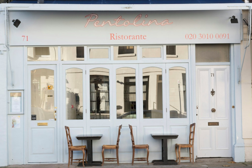 Blythe Road by Onefinestay — отель с удобным расположением в Лондоне