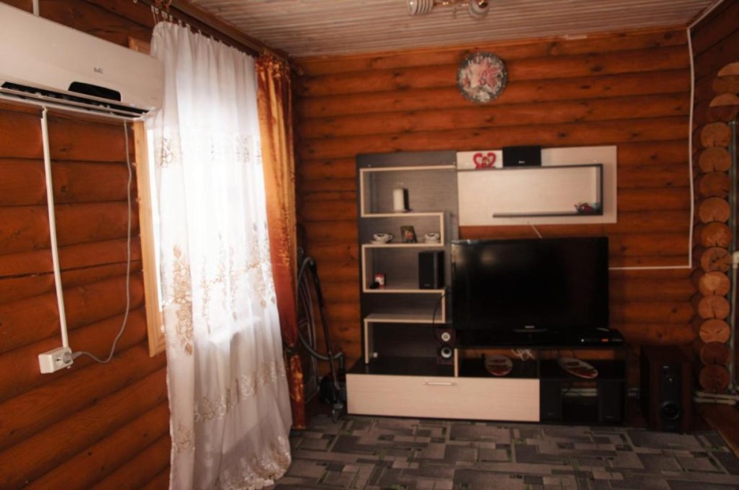 Guest house on Bolnichnyi 11 — забронировать отель в Геленджике