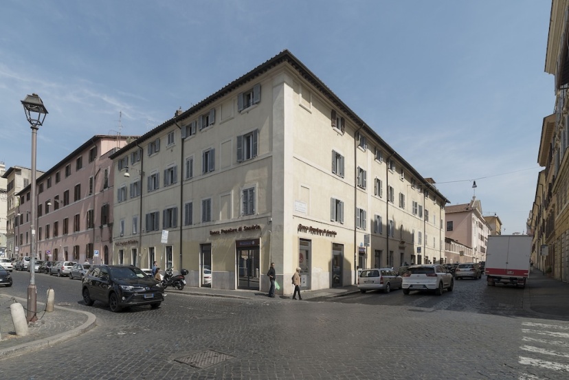 Colosseo Modern Apartment — забронировать отель в Риме