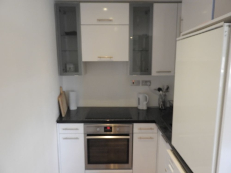 Knightsbridge 1 Bedroom Apartment — забронировать отель в Лондоне
