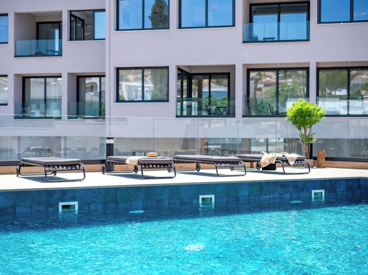 Sanders River Plaza - Fancy 2-bdr Apt With Balcony 2 — отель в Лимассол, Кипр