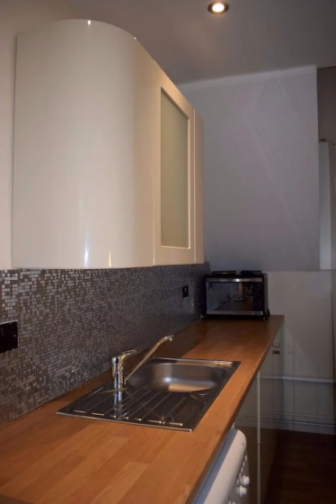 Central London Studio Apartment — отель с удобствами в Лондоне