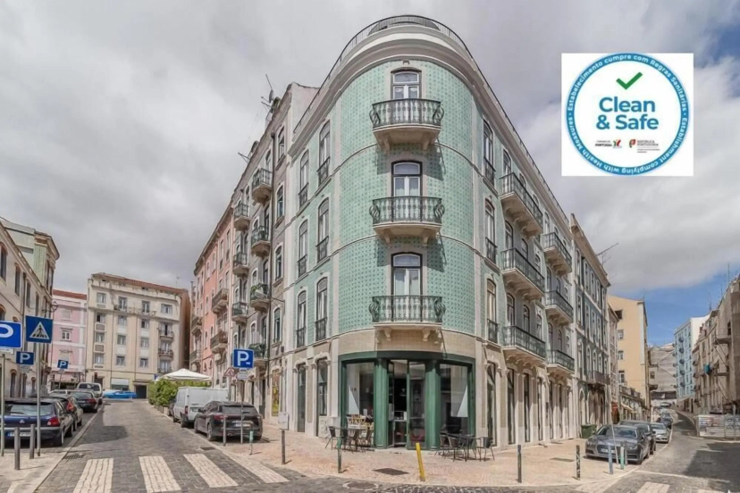 Be Lisbon Hostel Intendente — отель с удобствами в Лиссабоне