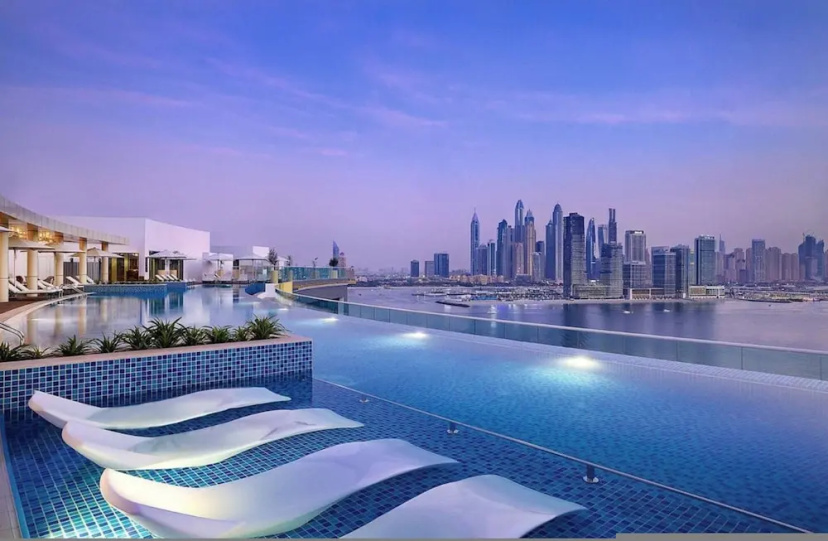 Seven Palm Residences at Palm Jumeirah Lux 1 Bed — отель с удобным расположением в Дубае