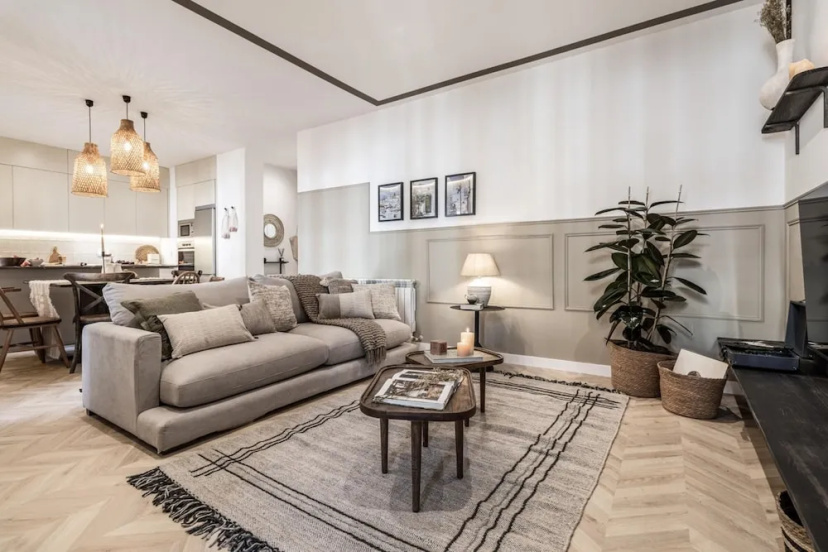 Pedra - 4 Bedrooms in Trafalgar — комфортный отель в Мадриде