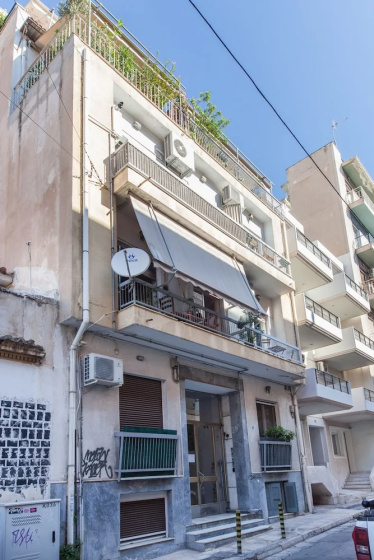 Metaxourgio 2 Bd Gem for Urban Explorers — отель с удобным расположением в Афины