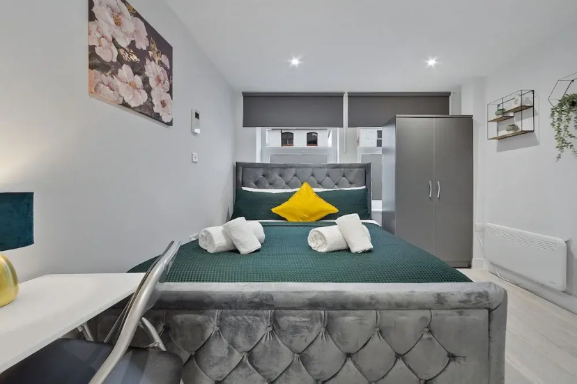 Цены на Immaculate Ensuite Room Crystal Palace London Se20 в Лондоне