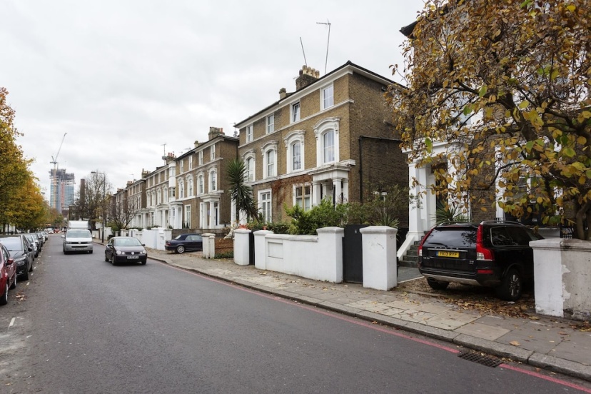 Chelsea Art Apartment — забронировать отель в Лондоне
