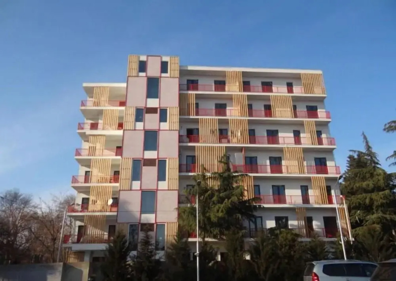 Apartments in front of the Park — отель с удобствами в Тбилиси