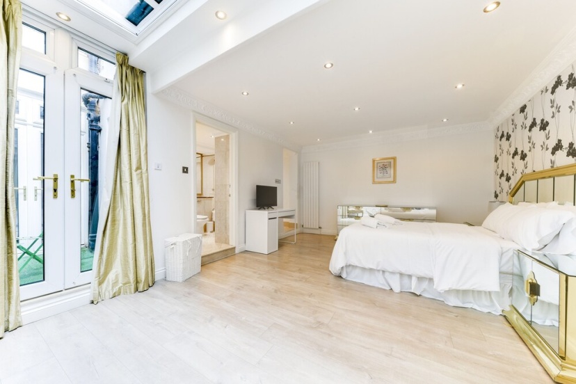 Beaufort Apartment — отель с удобствами в Лондоне