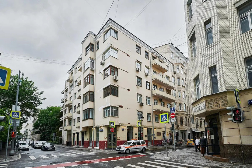 GMApartments (ДжиЭмАпартментс) на улице Малая Бронная 21/13с2 — отель с удобным расположением в Москве