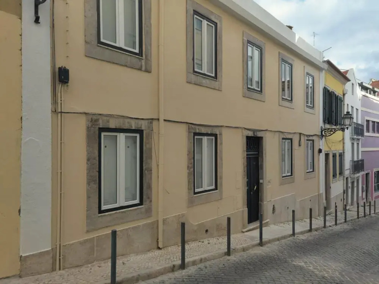 Bairro Alto Music Guest House Vivaldi — отель с удобствами в Лиссабоне