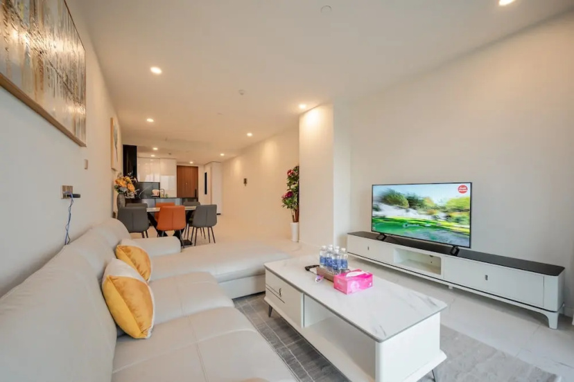 DongDong Apartment The Metropole — отель с удобствами в Хошимине