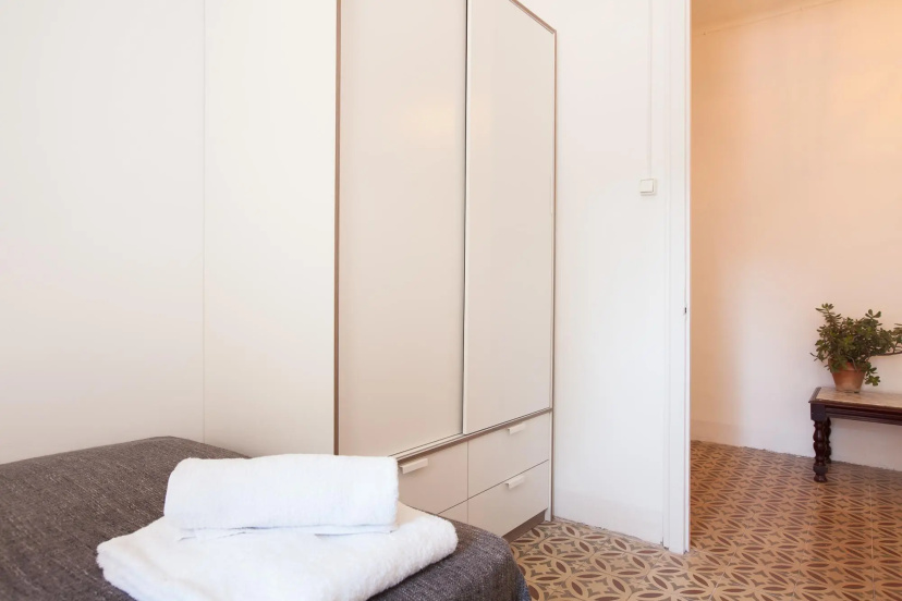 Цены на Consell Cent Apartments в Барселоне