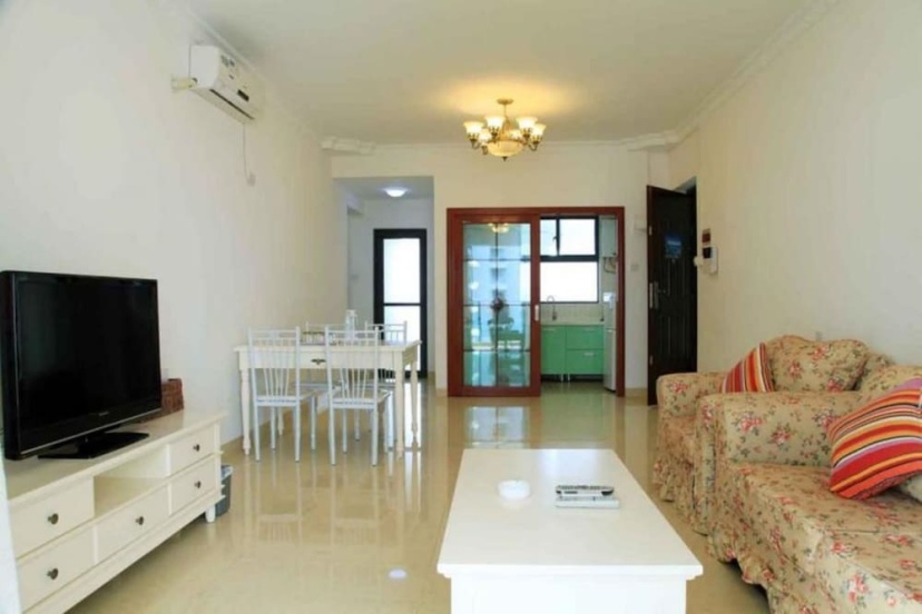 Sanya Yomovo apartment (Lanhai 5 Qi Branch) — отель с удобствами в Санье