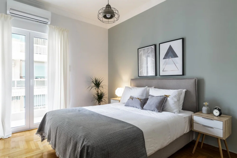 UPSTREET Urban 2BD Apartment in Koukaki — забронировать отель в Афины