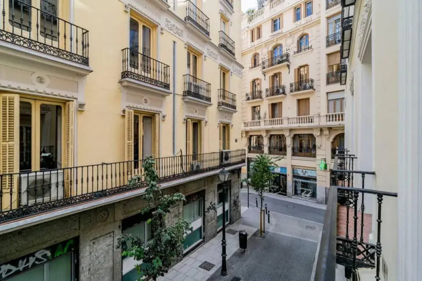 Bello Apartamento en Centro de Madrid, C/Infantas 1-3 by Batuecas — комфортный отель в Мадриде
