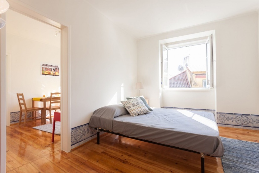 Gonzalo's Guest Apartments - Downtown Historic Flats III — отель с удобствами в Лиссабоне