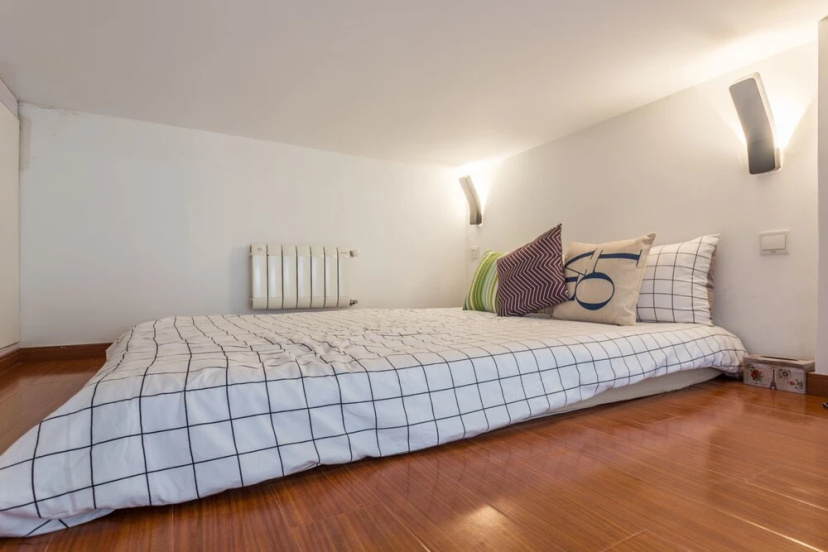 Цены на Cozy Apartment Best Location 115 в Шанхае