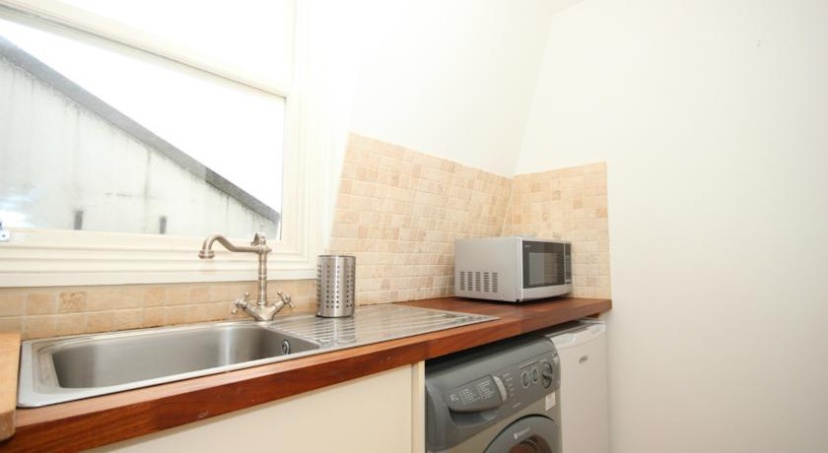 FG Property - Notting Hill, Westbourne Park Road, Flat 188 — отель с удобствами в Лондоне