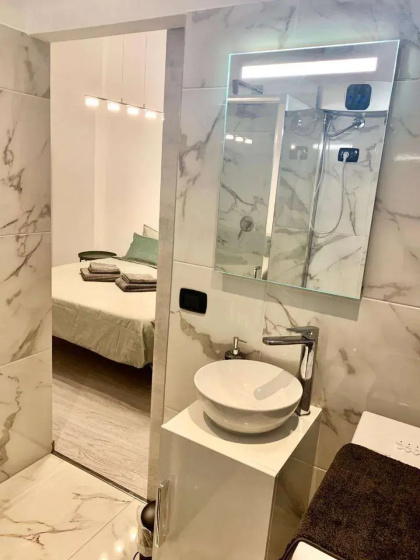 Vescovio Palace Apartment — отель с удобным расположением в Риме