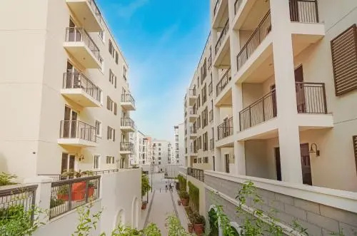 Outstanding New Apartment with Sea View In La Mer — отель с удобным расположением в Дубае