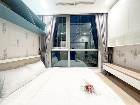 Luxury Apartment at Vinhomes Central #7 — отель с удобным расположением в Хошимине