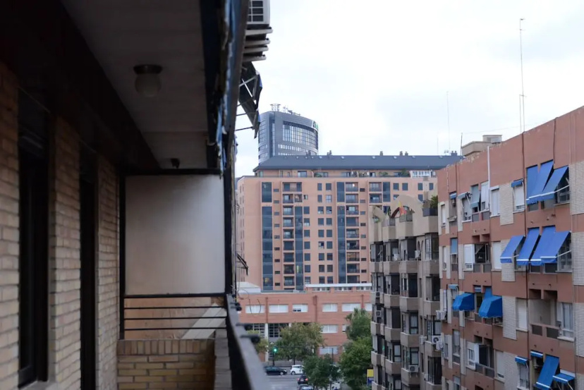 Fantástico Piso en Valencia — отель с удобным расположением в Валенсии