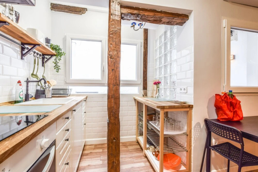 Room to Rent Plaza de Chueca Apartment — отель в Мадриде, Испания