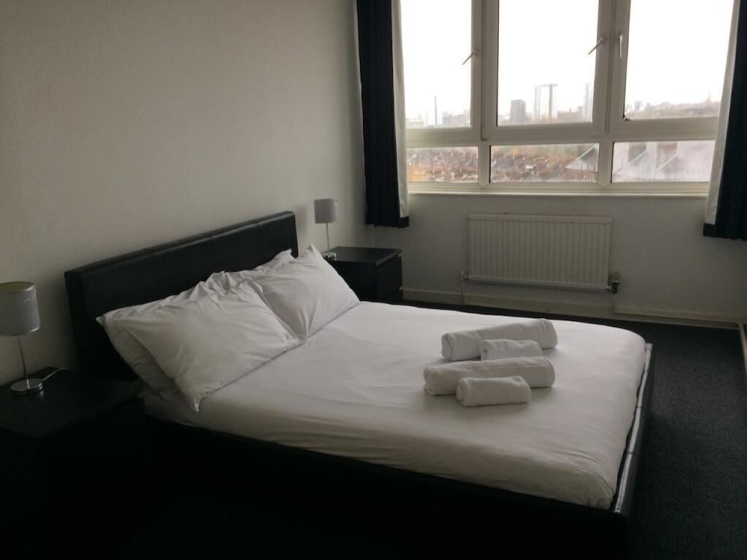 Center Apartment on Jubilee Line — отель с удобствами в Лондоне