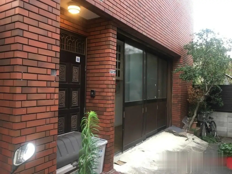Tsuruhashi UmeHouse 2 — отель в Осаке, Япония