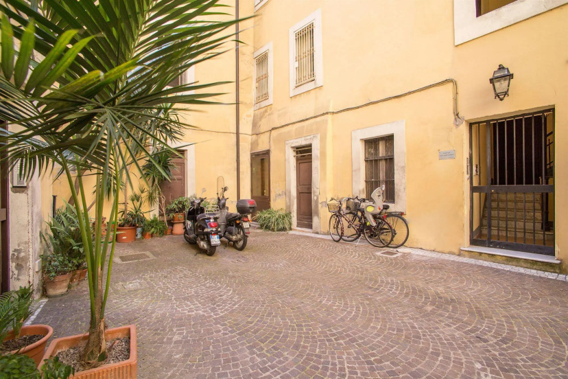 Цены на Top Floor Navona в Риме