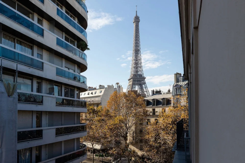 Eiffel Tower - Pont de l'Alma Apartment — отзывы гостей и цены
