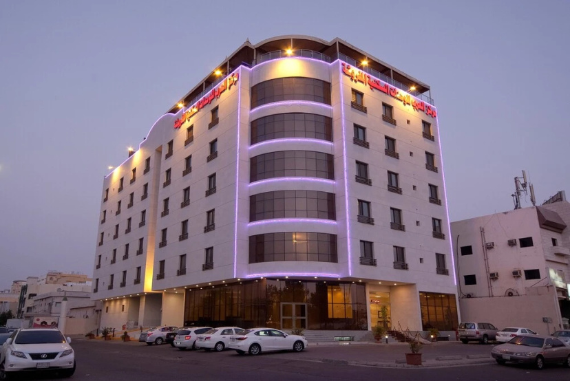 Baateel Suites Furnished Apartments 4 — отель в Джидде, Саудовская Аравия