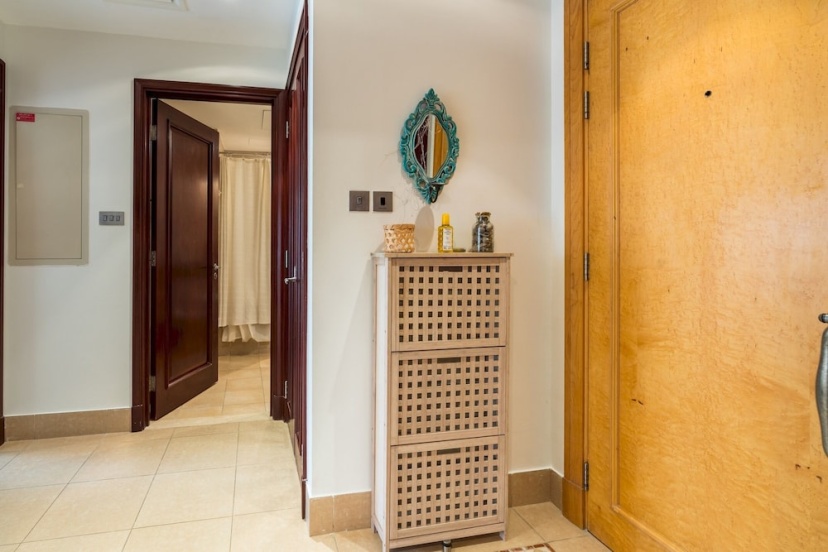 Spacious 2bedroom With Burj View in Downtown Dubai — отель с удобствами в Дубае