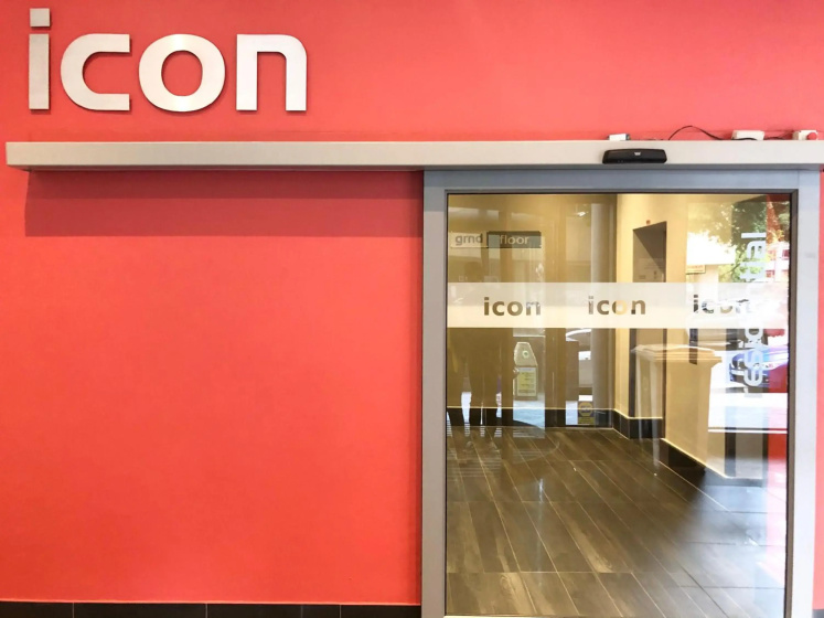 Icon Self Catering Apartment in Cape Town near Waterfront and CTICC — забронировать отель в Кейптауне