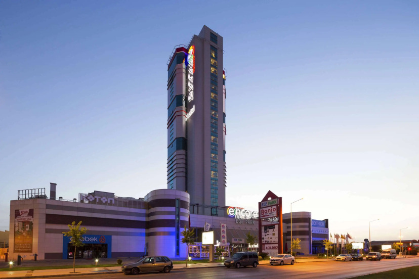 Ramada Encore by Wyndham Izmir, Измир, Турция