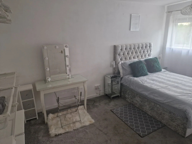 Immaculate 1-bed Apartment in Woodford Green — отель с удобствами в Лондоне