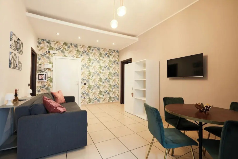 Vicky's Luxury Guesthouse by Napoliapartments — отель в Неаполе, Италия