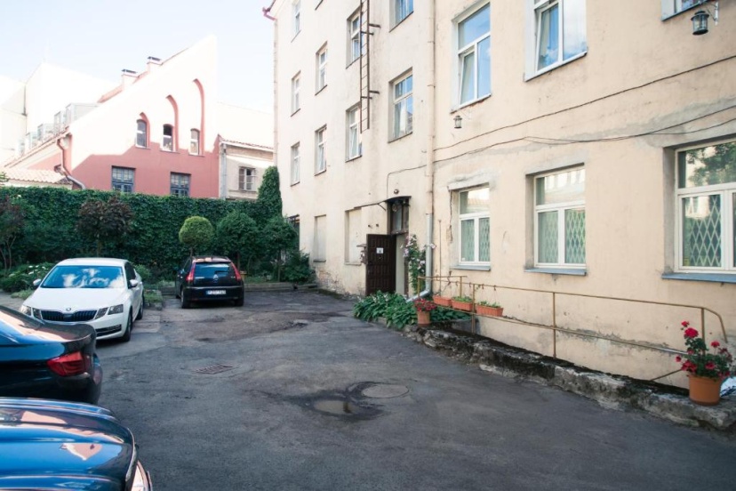 Цены на Town Hall 3 Bedroom Apartment в Вильнюсе